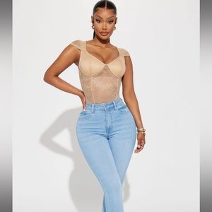 Beige Lace Top - Size XL